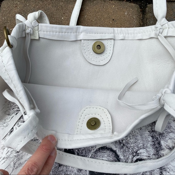 NWOT Totem Salvaged Koala Washed Leather Tote - Picture 3 of 5